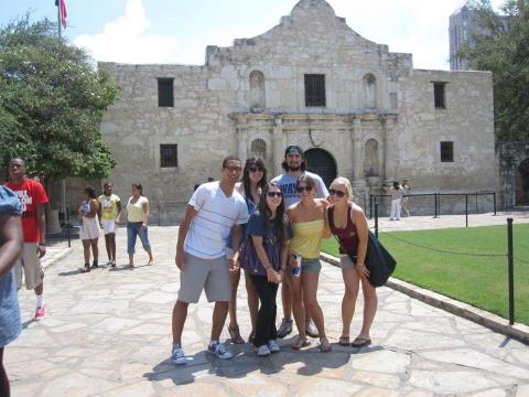 UNH NSE students at the Alamo