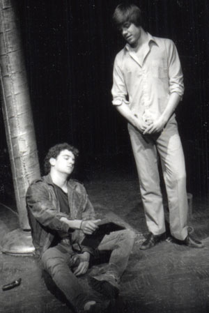 Donor Mike O’Malley ’88 (left) performing in a 1986 Undergraduate Prize Play.