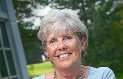 Beth Dixon