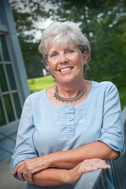 Beth Dixon