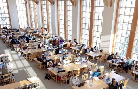 Inside of Dimond Library