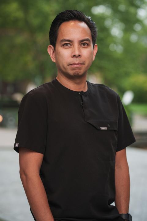 Lester Manalo, APRN
