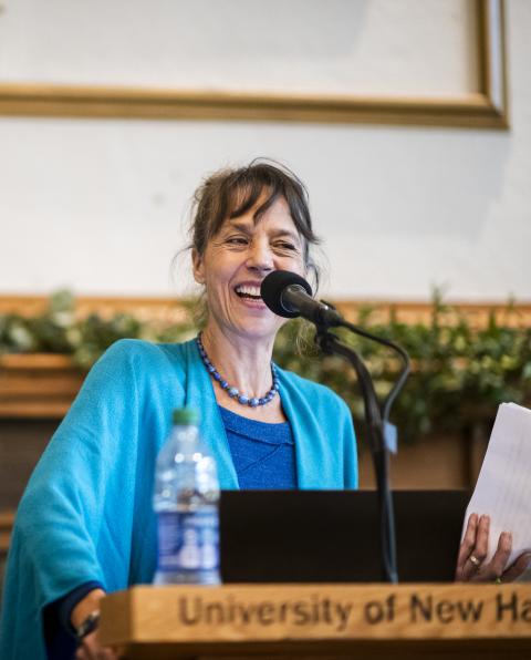 Laura Knoy