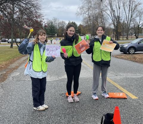 Hamel Scholars volunteer at Girls on the Run