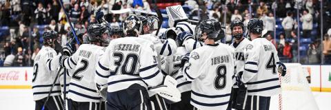 UNH Men's Ice Hockey Game Photo