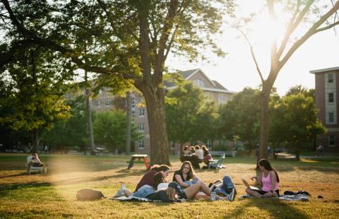 UNH students outside on campus