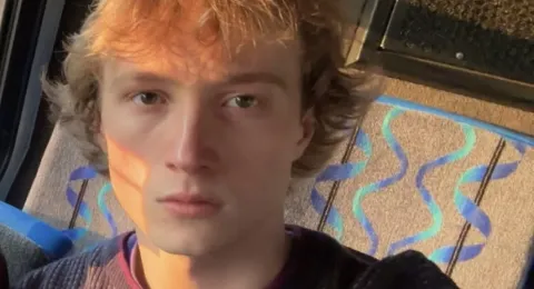 Westley Mitchell ’26 is a wildlife and conservation biology major contributing to research addresses growing threats of invasive species, tree diseases and climate-related disturbances in New Hampshire’s forests.