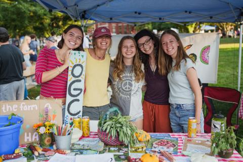 The UNH Organic Garden Club welcoming new members at UDay