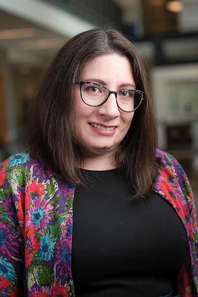 UNH professor Dr. Alecia Magnifico