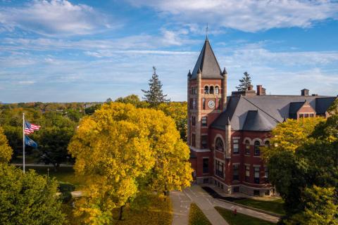 UNH Thompson Hall in the fall