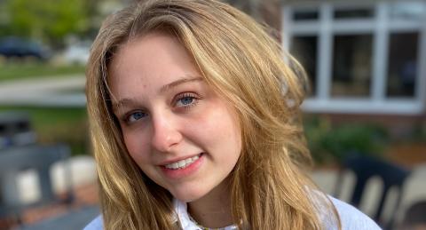 Anne Bonner Headshot