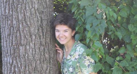 Olivia Fieldsend Headshot