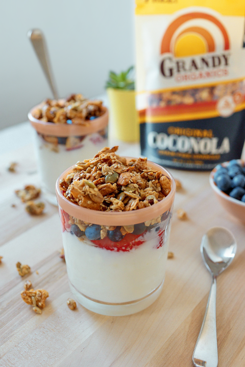 granola parfait