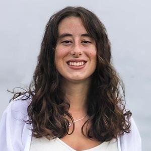 Elisabeth headshot