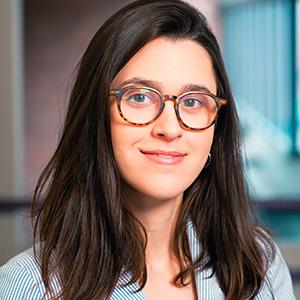 Luiza headshot