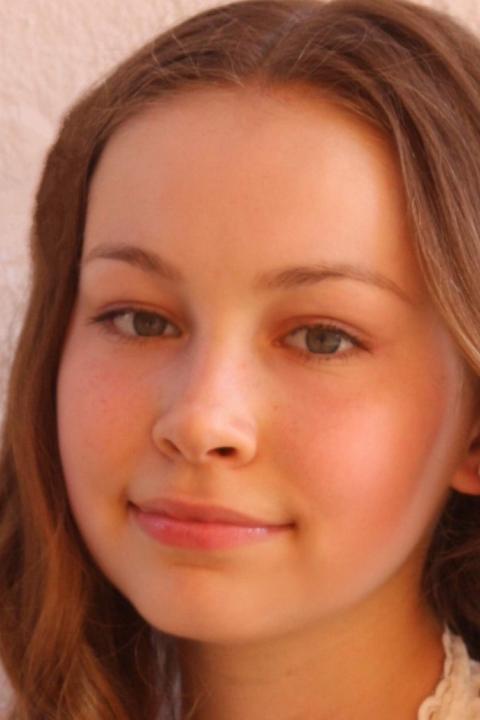Alexis Eaton Headshot