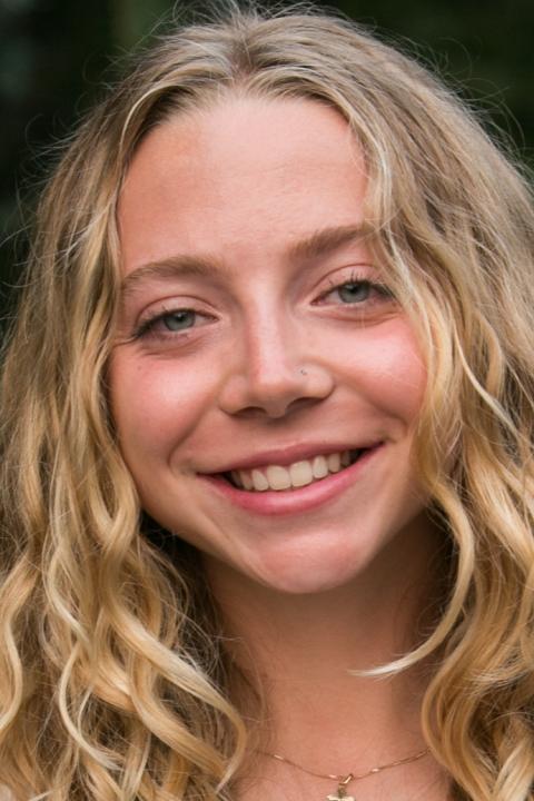 Grace Cannon Headshot