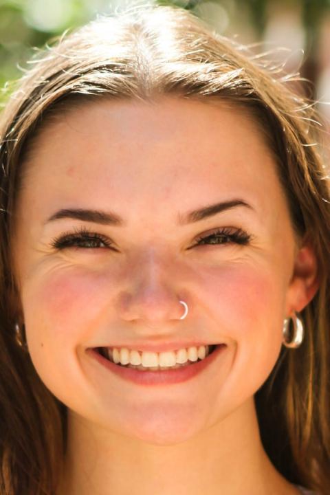 Kaelli Gehrung Headshot