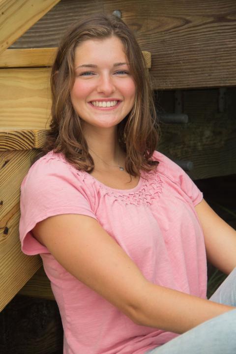 Meaghan headshot