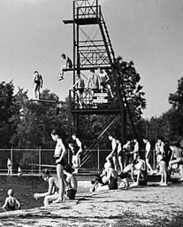 UNH Pool Diving Tower