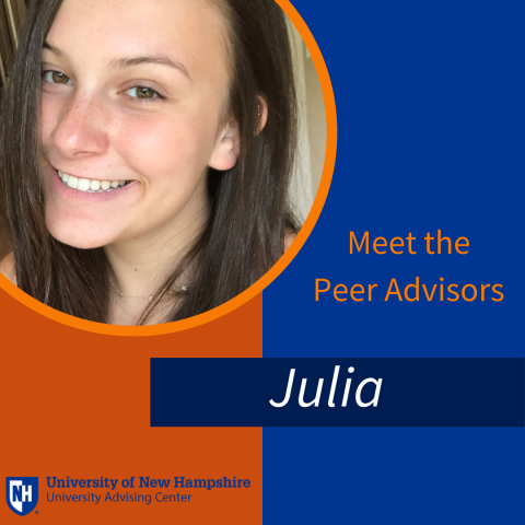 Picture of Peer Advisor, Julia