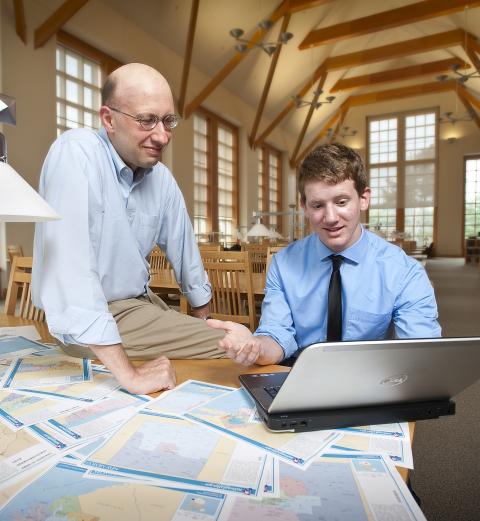 URC faculty member and student in the Dimond Library