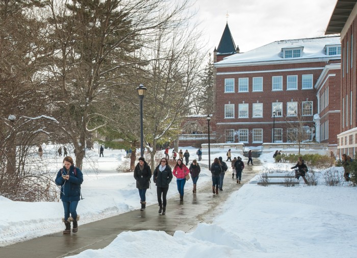The UNH Freshman Guide: Part 2, Getting to Know Campus