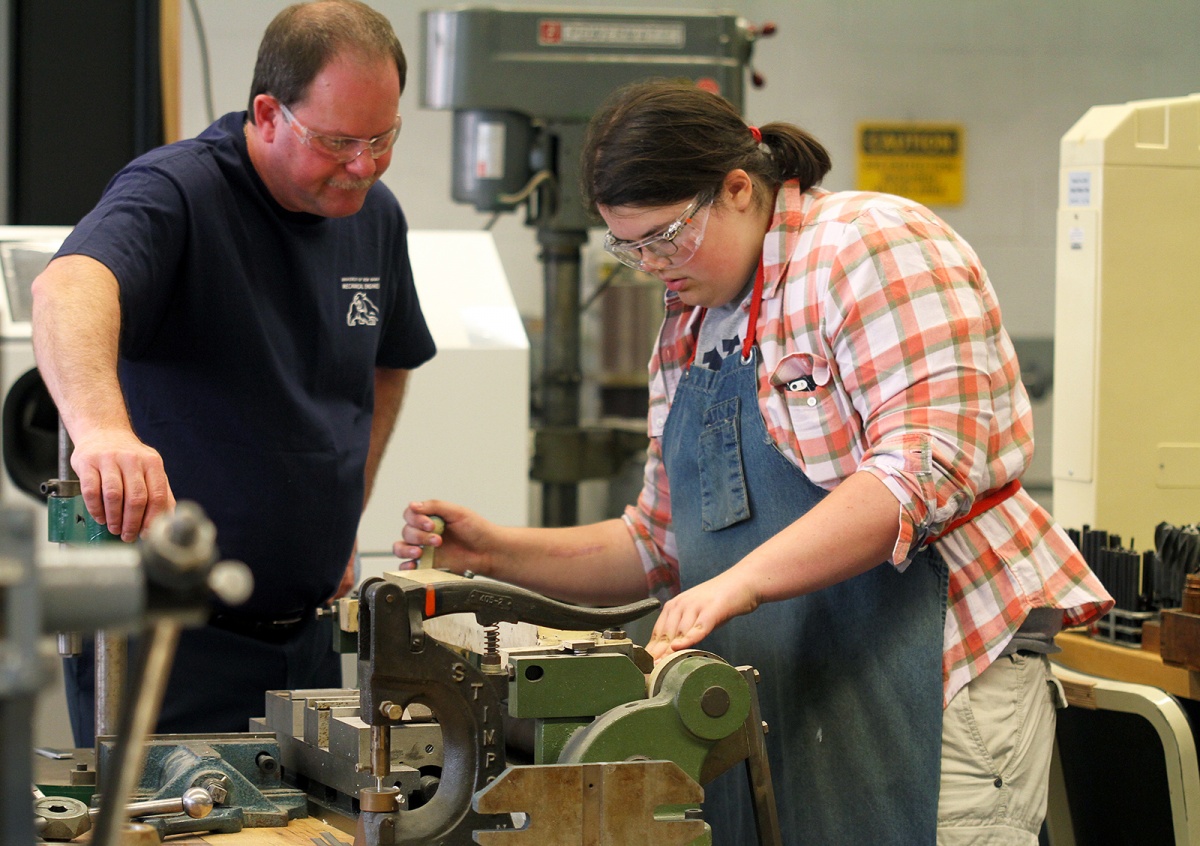 KUA Girls in Engineering at UNH