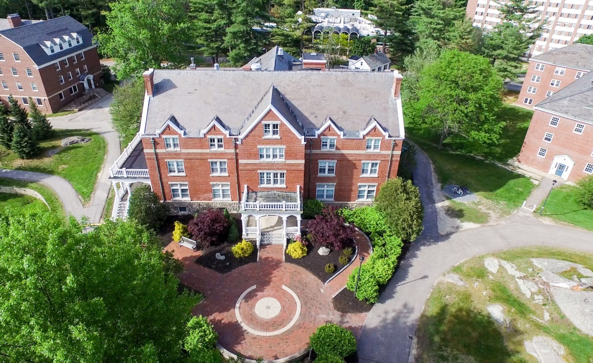 Smith Hall at UNH