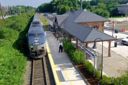 UNH amtrak