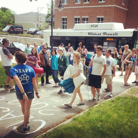 UNH students arriving at Stoke during June Orientation