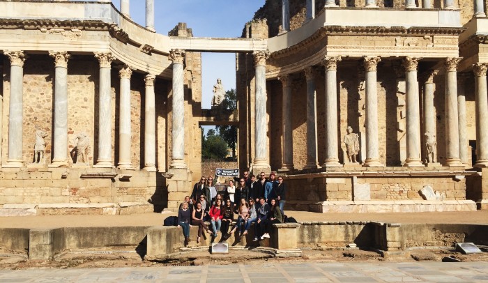 Charlotte Harris '18 and some other UNH students at some Roman ruins in Mérida, Spain