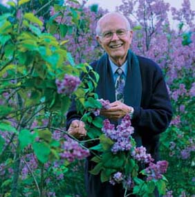 UNH professor emeritus Owen Rogers