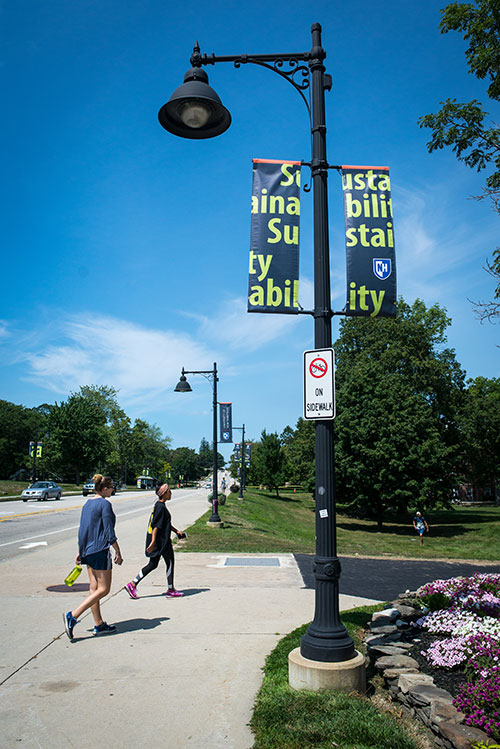 Students on Main Street at UNH