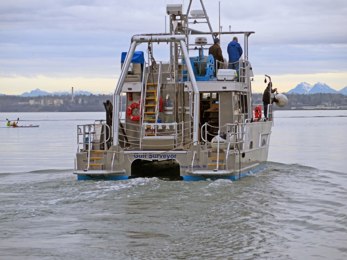 R/V Gulf Surveyor seen from the stern