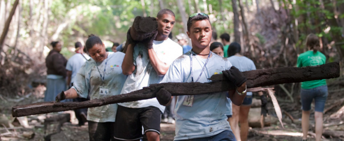 students volunteering with UNH PrOVES