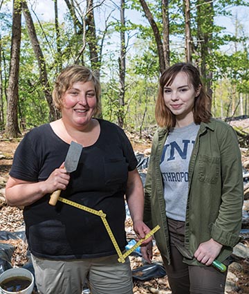 Meghan Howey and Emily Mierswa ’17