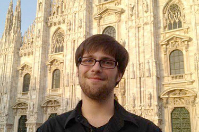 "Americano" Chris Foss '13 in front of the Duomo of Milan.