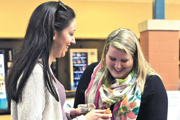 UNH class on eating local foods