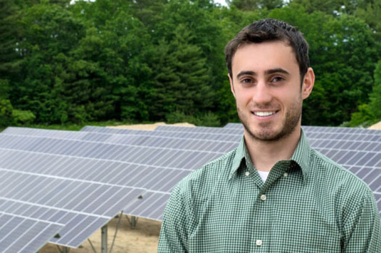 UNH graduate student Henry Herndon