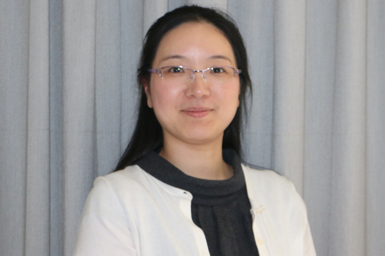 UNH faculty member Qiaoyan Yu