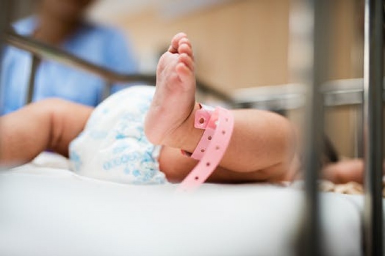 image of newborn, pexels.com image