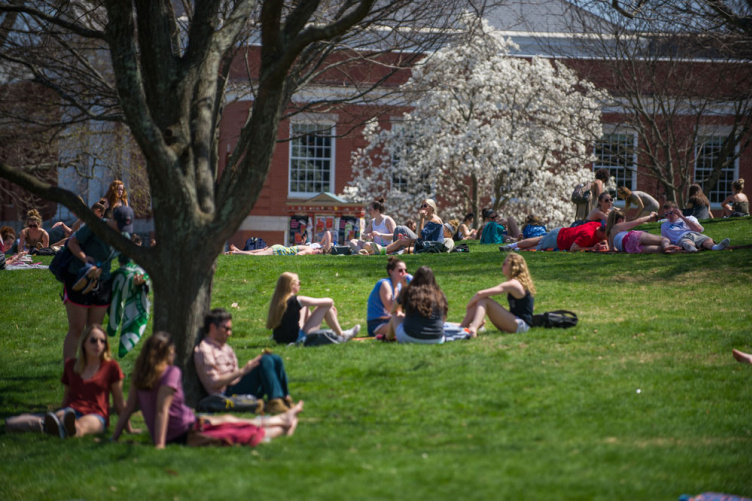 A view of the UNH campus 