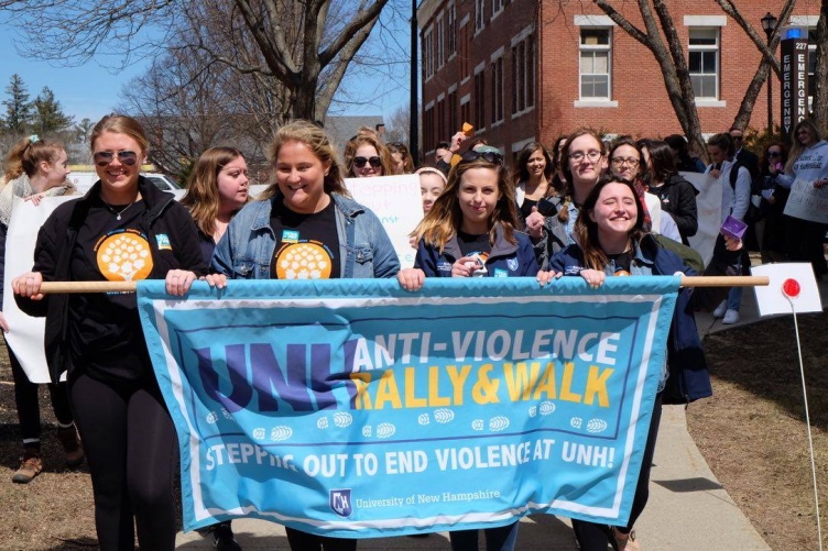 SHARPP volunteers at UNH