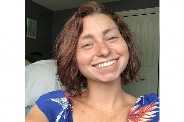 Alyssa Lombardi '21, a biological sciences major and transfer student mentor at UNH Manchester
