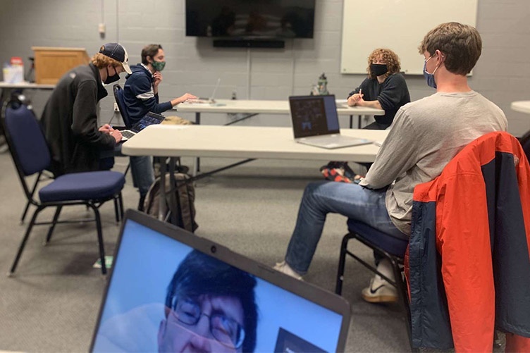 students in MUB competing in GeoBowl