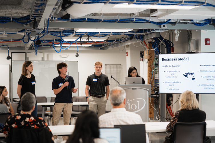 Students presenting at the UNH Entrepreneurship Center’s Digital Health Ideathon.