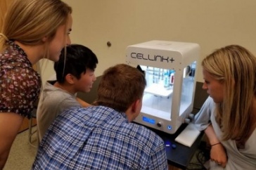 UNH Manchester, ARMI Introduce New Hampshire High School Students to Manufacturing for the Emerging Biofabrication Industry