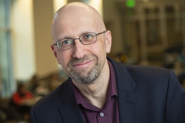 headshot of Dante Scala