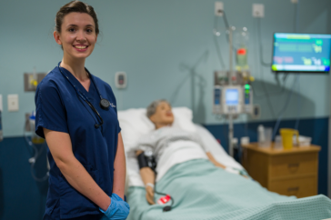 Sarah Krein '22 in the Health Sciences Simulation Center